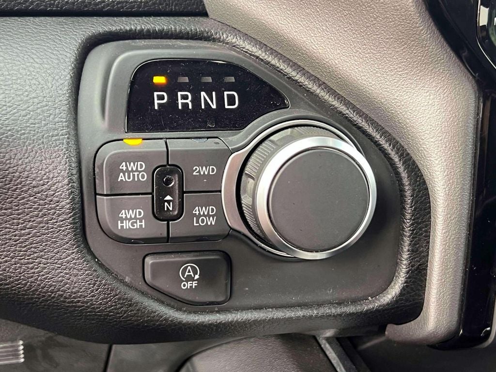 2026 RAM 1500 Big Horn Crew Cab 4x4 5'7' Box
