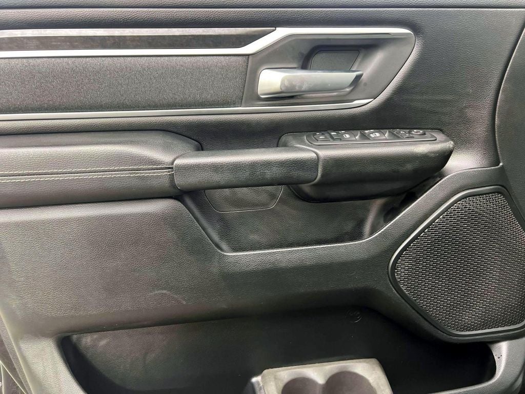 2020 RAM 1500 Big Horn Crew Cab 4x4 5'7' Box