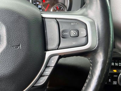 2020 RAM 1500 Big Horn Crew Cab 4x4 5'7' Box