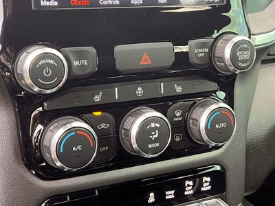 2020 RAM 1500 Big Horn Crew Cab 4x4 5'7' Box