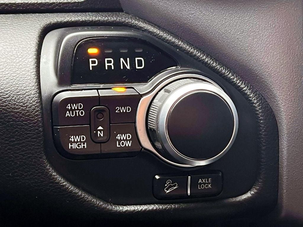 2022 RAM 1500 Big Horn Crew Cab 4x4 5'7' Box