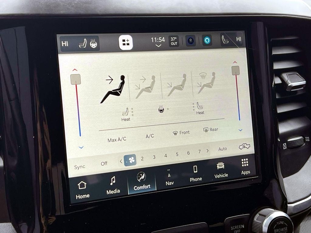 2022 RAM 1500 Big Horn Crew Cab 4x4 5'7' Box