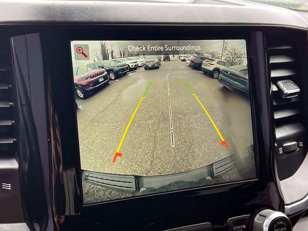 2022 RAM 1500 Big Horn Crew Cab 4x4 5'7' Box