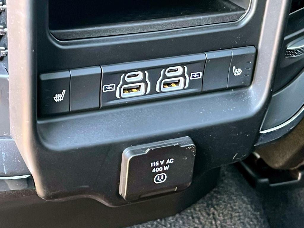 2026 RAM 1500 Laramie Crew Cab 4x4 5'7' Box