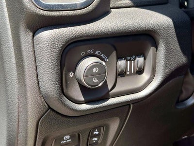 2026 RAM 1500 Laramie Crew Cab 4x4 5'7' Box