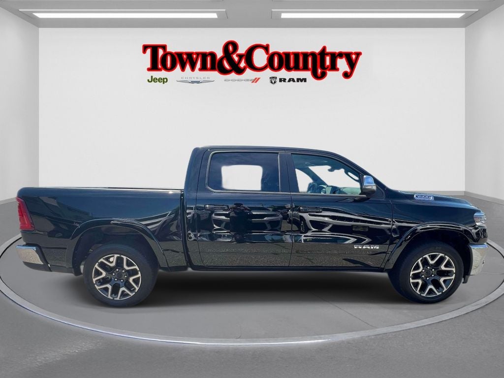 2026 RAM 1500 Laramie Crew Cab 4x4 5'7' Box
