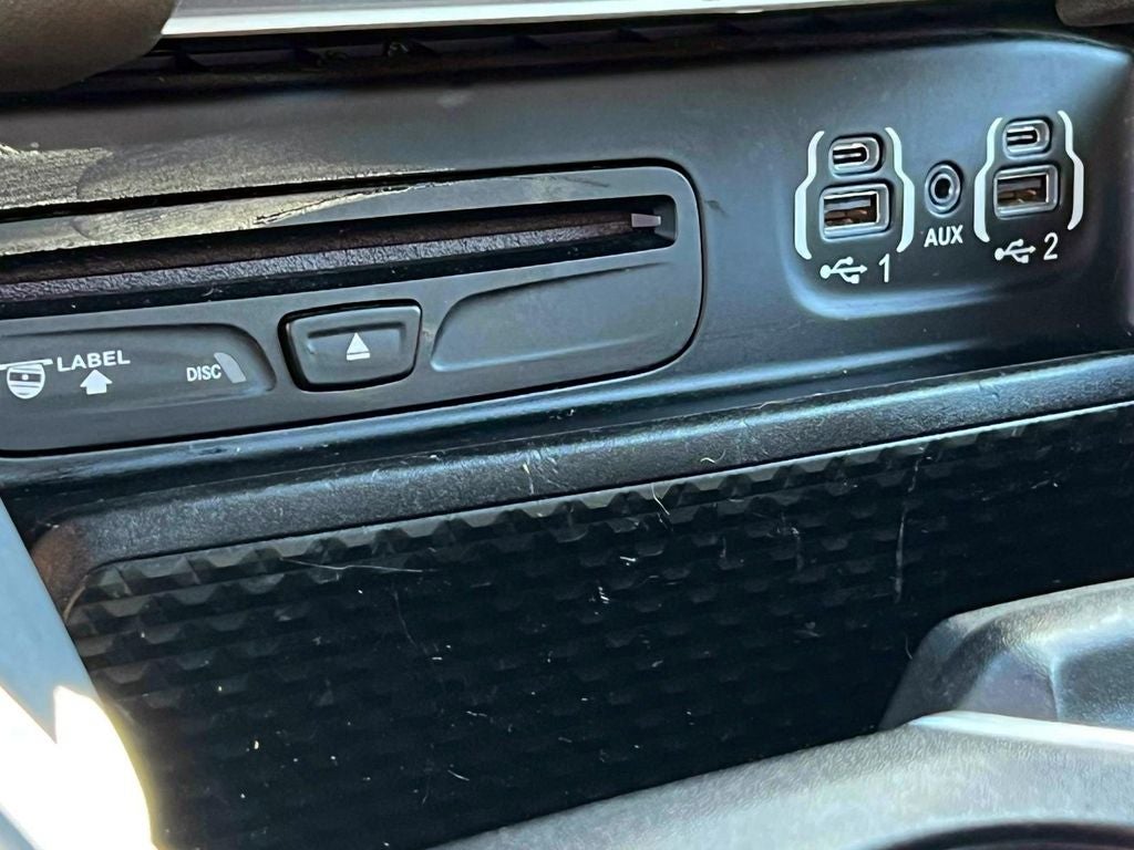 2019 RAM 1500 Laramie Crew Cab 4x4 5'7' Box