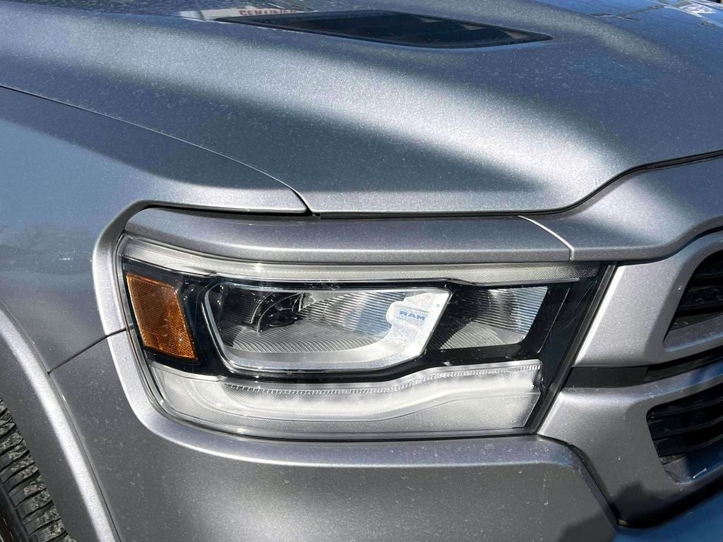 2019 RAM 1500 Laramie Crew Cab 4x4 5'7' Box