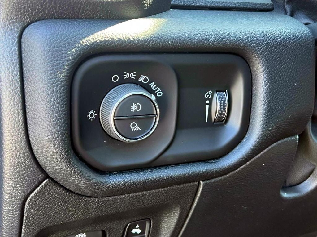 2021 RAM 1500 Rebel Crew Cab 4x4 5'7' Box