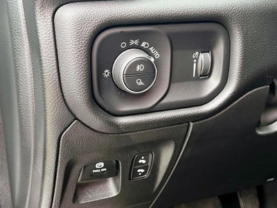 2023 RAM 1500 Big Horn Crew Cab 4x4 6'4' Box