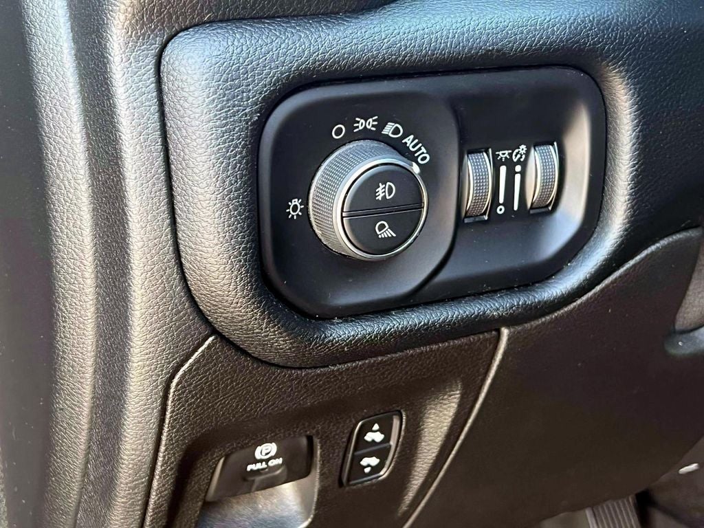 2021 RAM 1500 Sport