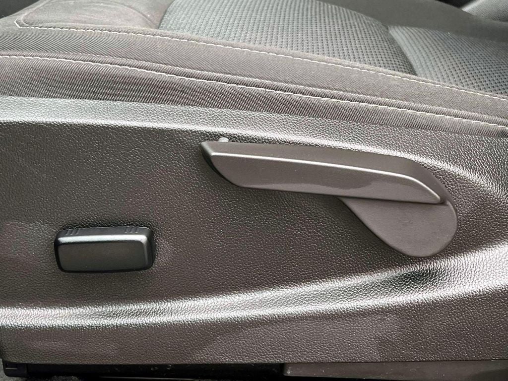 2022 Chevrolet Colorado 4WD Crew Cab Short Box LT