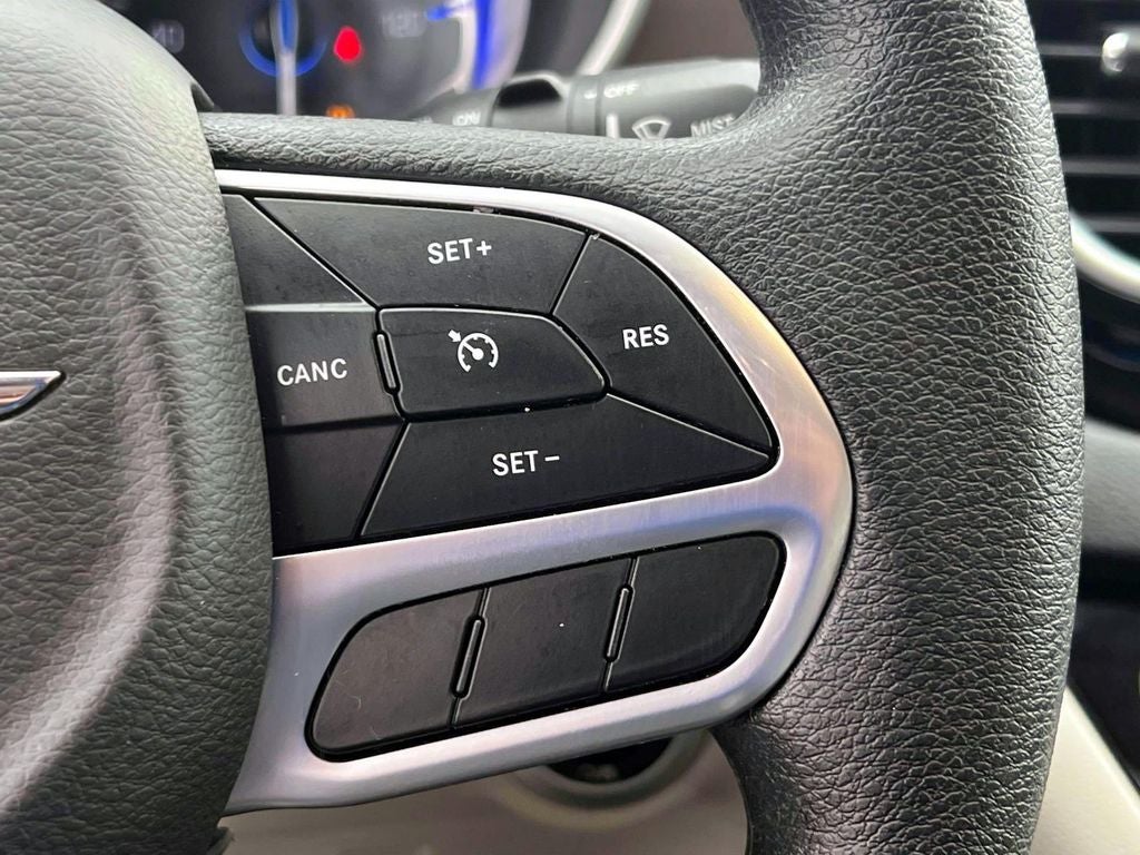 2021 Chrysler Voyager LXI