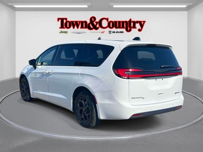 2024 Chrysler Pacifica Hybrid S Appearance Pkg