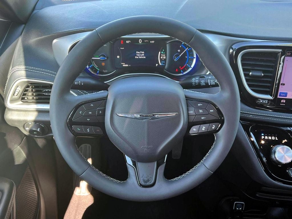 2024 Chrysler Pacifica Hybrid S Appearance Pkg
