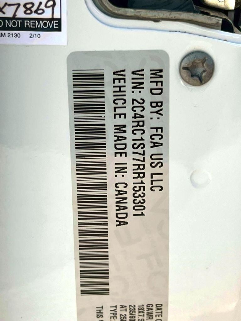 2024 Chrysler Pacifica Hybrid S Appearance Pkg