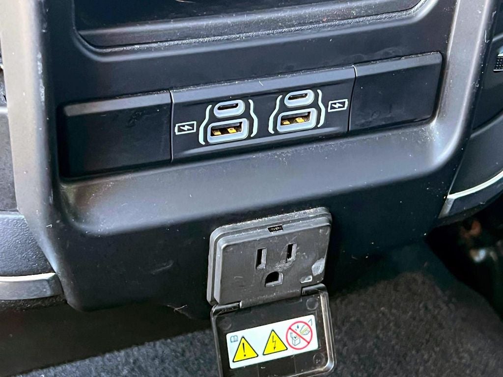 2024 RAM 2500 Laramie Crew Cab 4x4 6'4' Box