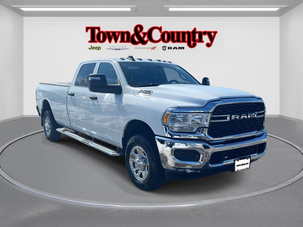 2023 RAM 2500 Tradesman Crew Cab 4x4 8' Box