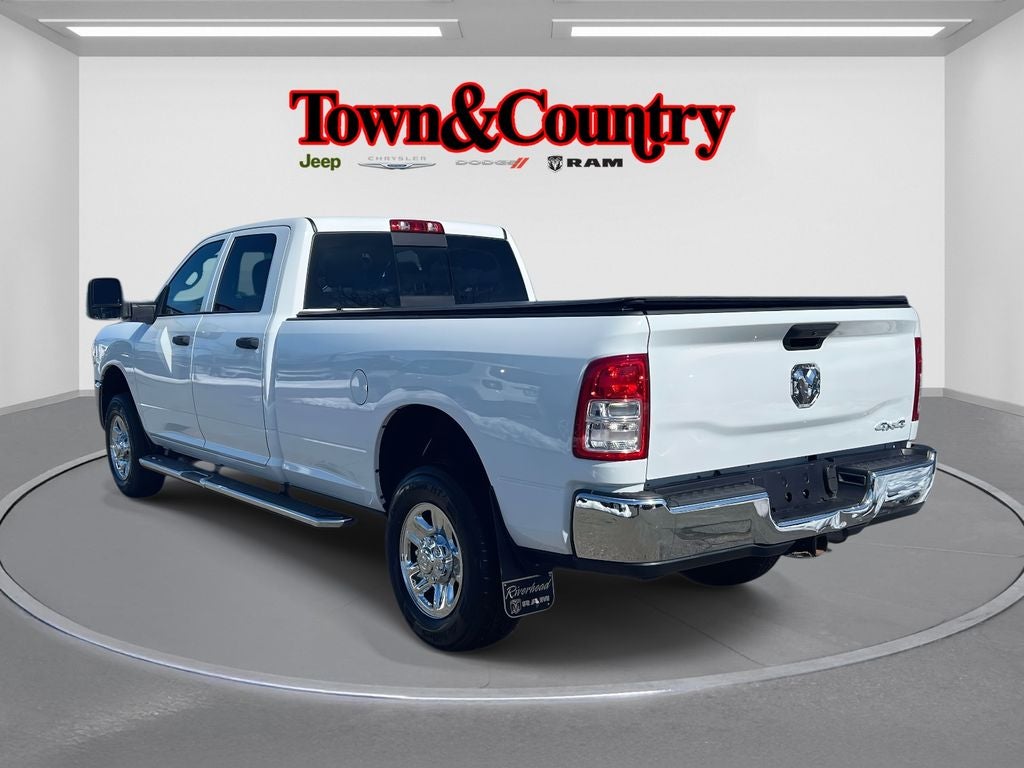 2023 RAM 2500 Tradesman Crew Cab 4x4 8' Box