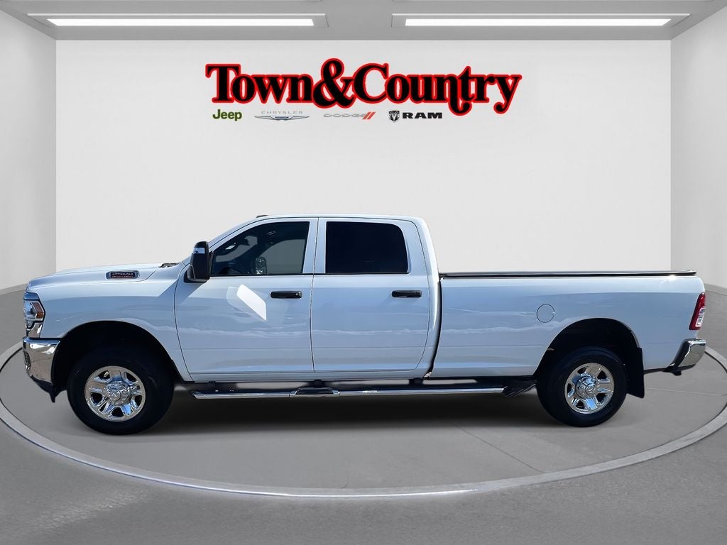 2023 RAM 2500 Tradesman Crew Cab 4x4 8' Box
