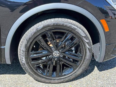 2022 Volkswagen Tiguan 2.0T SE R-Line Black