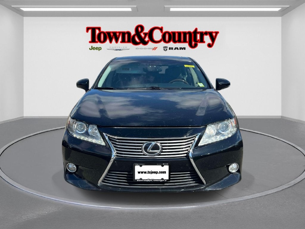 Used 2013 Lexus ES 350 with VIN JTHBK1GG0D2056217 for sale in Levittown, NY