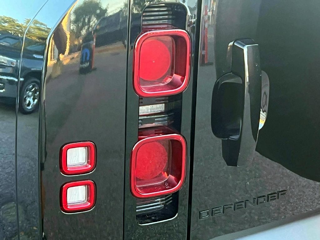 2023 Land Rover Defender 110 S