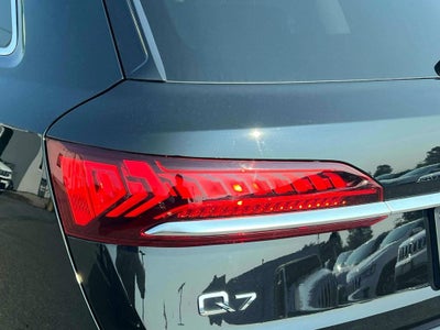 2023 Audi Q7 Premium 45 TFSI quattro Tiptronic