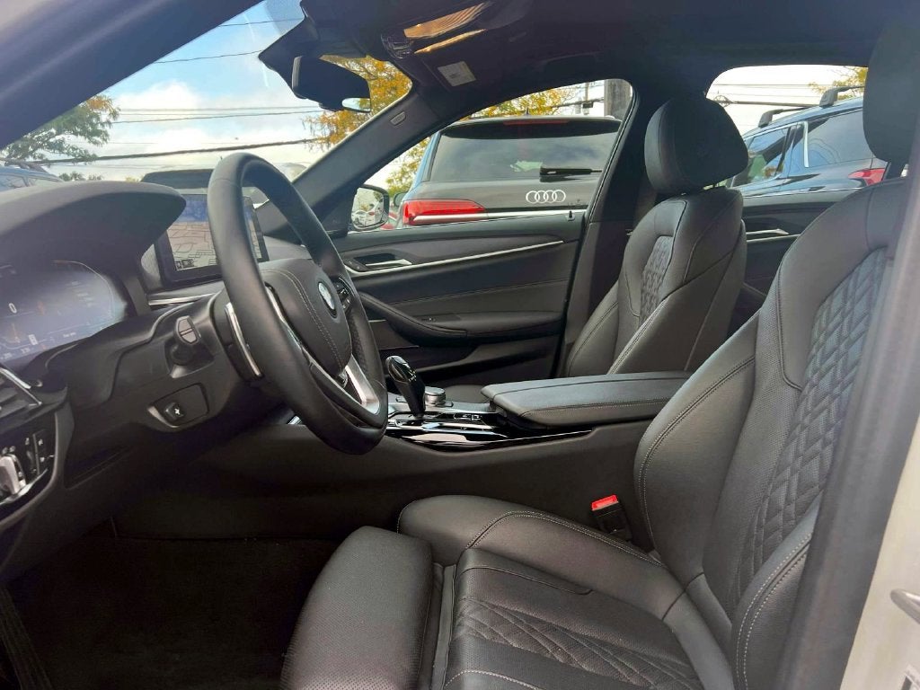 2023 BMW 530 i xDrive