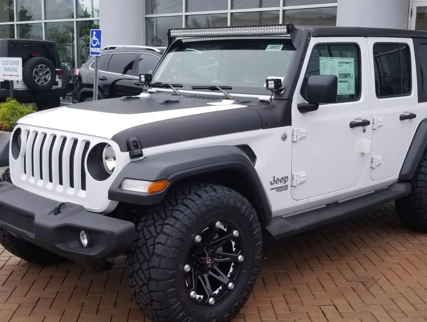 Town & Country Jeep Chrysler Dodge Ram in Levittown NY