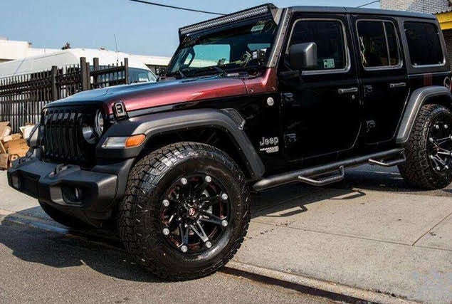 Town & Country Jeep Chrysler Dodge Ram in Levittown NY