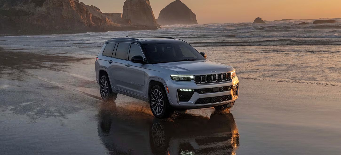 Jeep Grand Cherokee vs Kia Telluride for Your Levittown Family